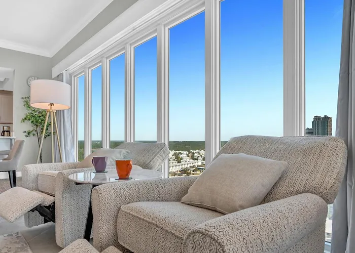 Phoenix Gulf Towers 1508 Apartment